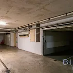 Spacious Pool And Parking דירה