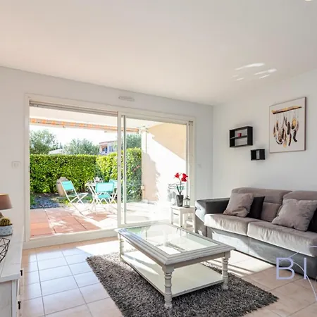 Spacious Pool And Parking Appartamento