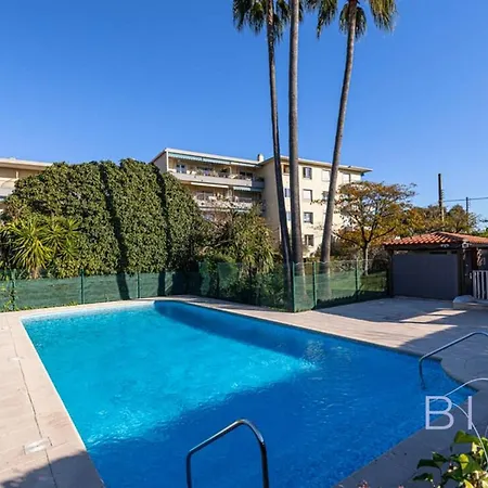 Spacious Pool And Parking 公寓 *