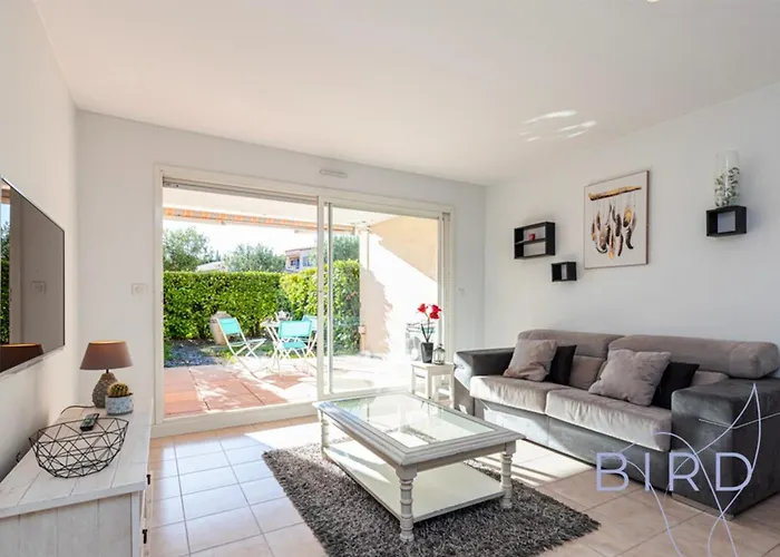 Spacious Pool And Parking Daire